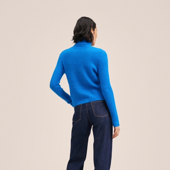 Electric Blue Rolled Turtle Neck Cable Sweater - Picture 4 of 8
